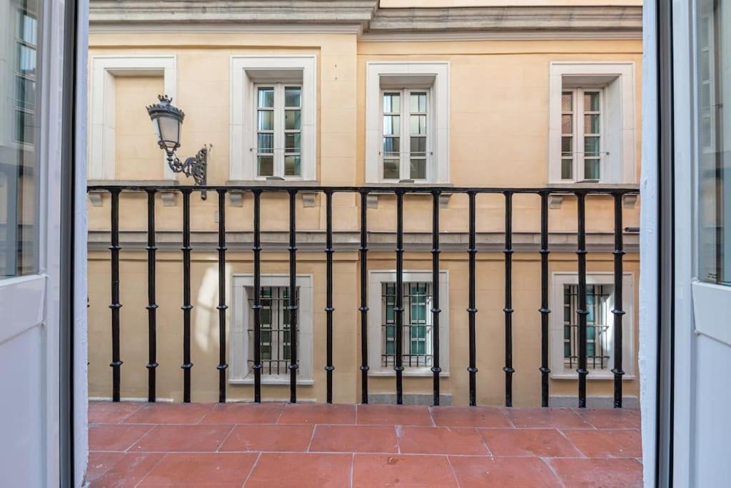 Centro XIII Calle De La Paz 2Br 2Bh Madrid Exterior photo